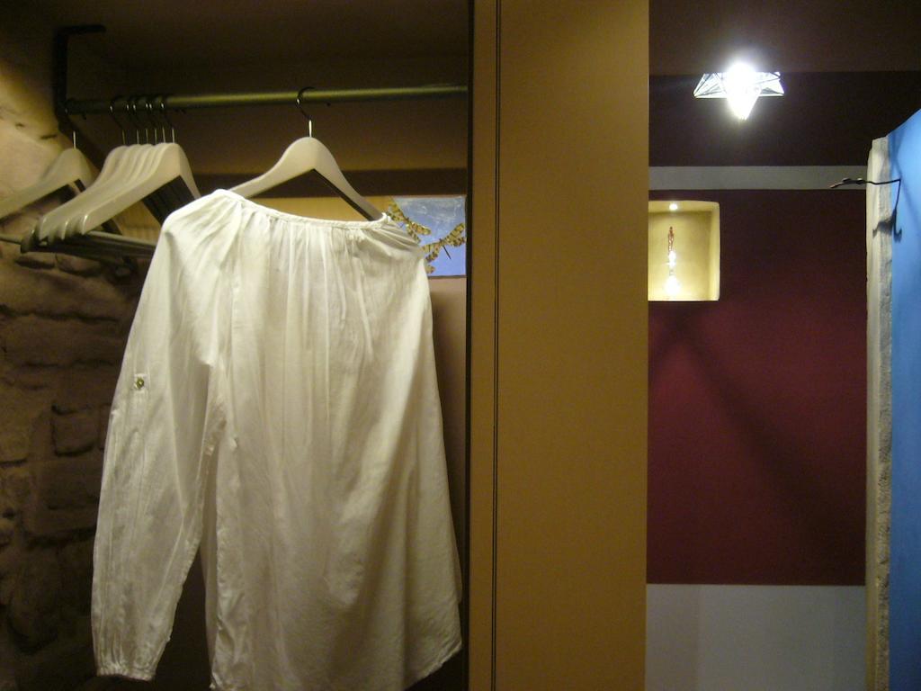 Sanpolo 1544 Antique Room Урбіно Номер фото